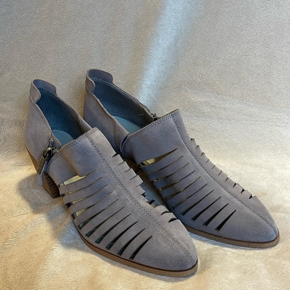1. State Arnet Bootie